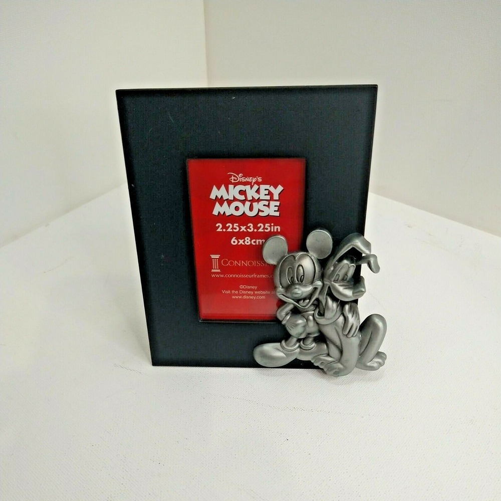 Brand New Disney Mickey Mouse and Pluto Picture Frame, Connoisseur, 2001,‎ 3D